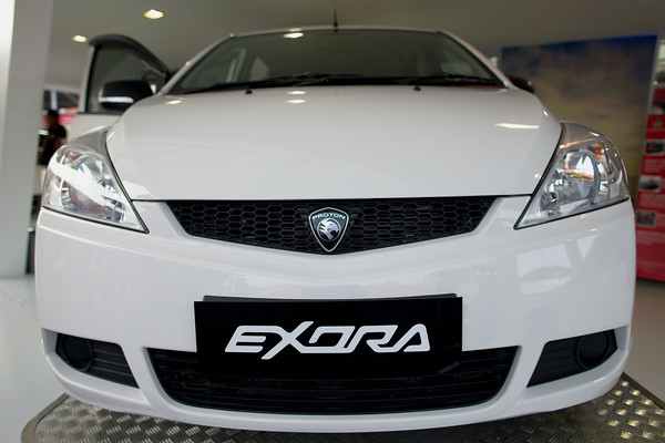 Pro Kontra Mobil Proton 1 proton exora star body