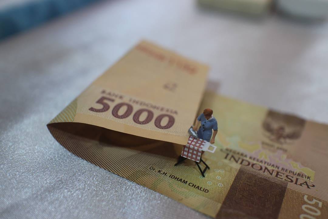 kredit tanpa agunan, pinjaman, uang, duit, keuangan, uang muka, KPR, tenor, gaji, bunga, debitur, kreditur, tengkulak