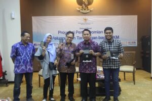 Kementerian Koperasi dan UKM, ahmad zabadi, ryan kiryanto, BNI, UKM, UMKM, koperasi, wirausaha, Du’Anyam, pemberdayaan perempuan, financial technology, fintech, tekfin, bank, duit, flores, NTT