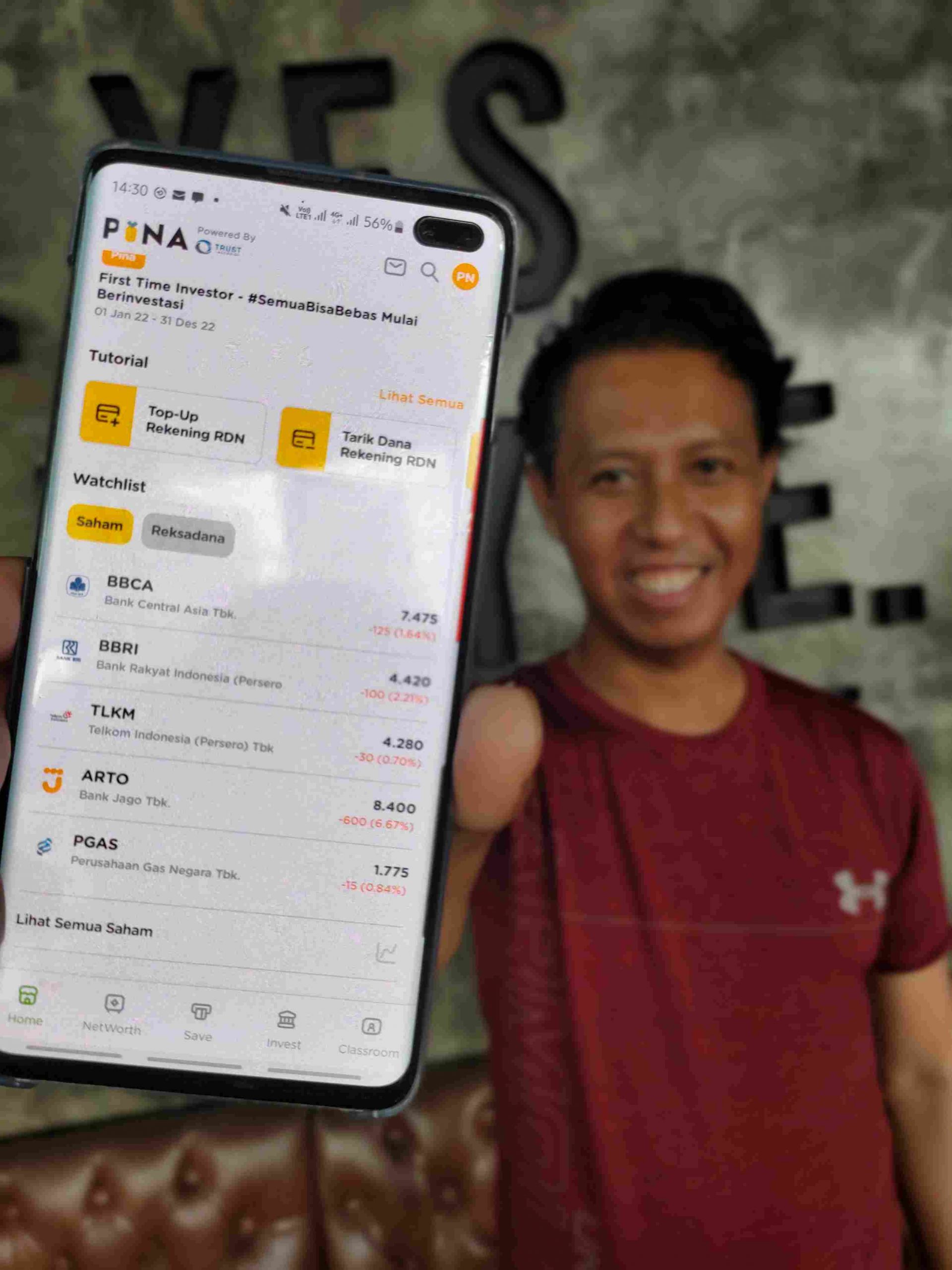 Aplikasi perencanaan keuangan PINA