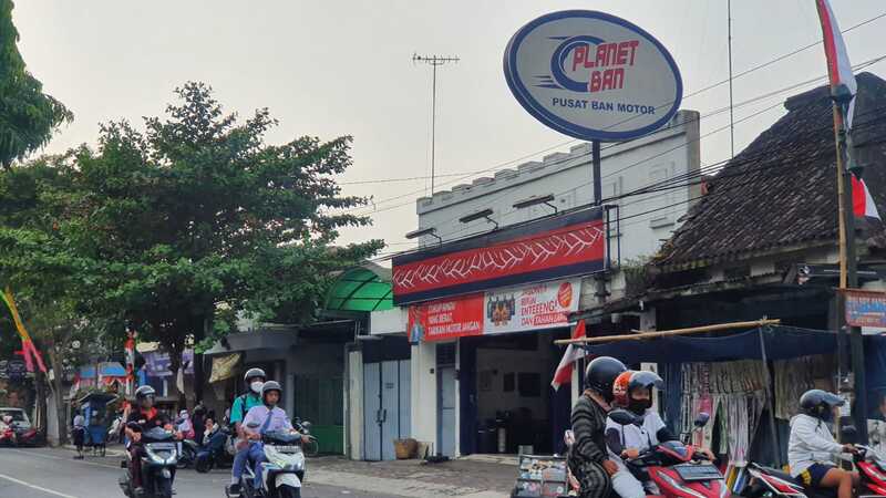 Lokasi Planet Ban Letjend Sutoyo Pare Kediri