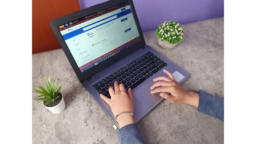 Lowongan Kerja Online di Era Digital 2 Mencari lowongan kerja online di era digital