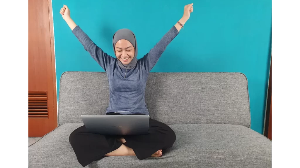 Lowongan Kerja Online di Era Digital 5 Tetap cuan dengan bekerja dari rumah aja