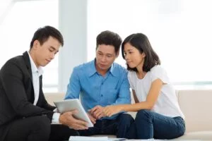 perbedaan-membeli-asuransi-online-dan-agen-asurans
