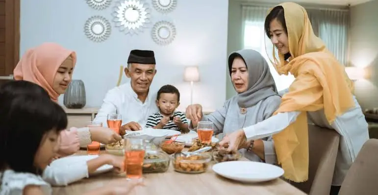 5 Ide Renovasi Rumah Jelang Lebaran 1 ruang makan ide renovasi rumah jelang Lebaran