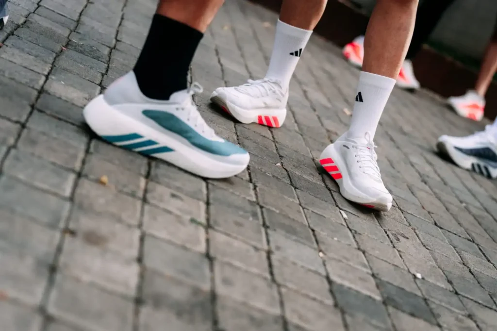 Cara Memilih Sepatu Lari Paling Nyaman 3 Perbedaan Hyperboost Edge dan Hyperboost Run