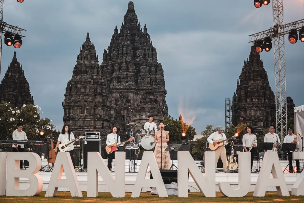 Agenda Rutin di Prambanan. Jangan Cuma Foto Doang 3 Prambanan Jazz Festival