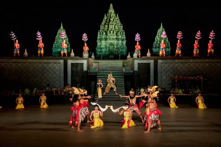 Agenda Rutin di Prambanan. Jangan Cuma Foto Doang 2 Sendratari Ramayana di Prambanan